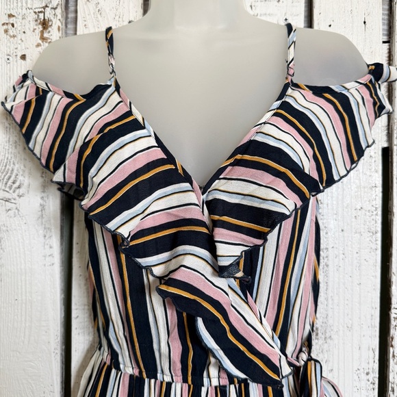 Xhilaration Boho Romper Size XS Pockets Stripes Shoulder Ruffles Wedding Guest - Picture 2 of 14